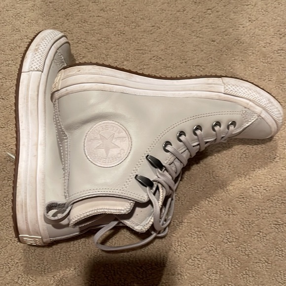 Womens Light Grey Leather Chuck Taylor Converse High Tops Waterproof - Picture 5 of 8